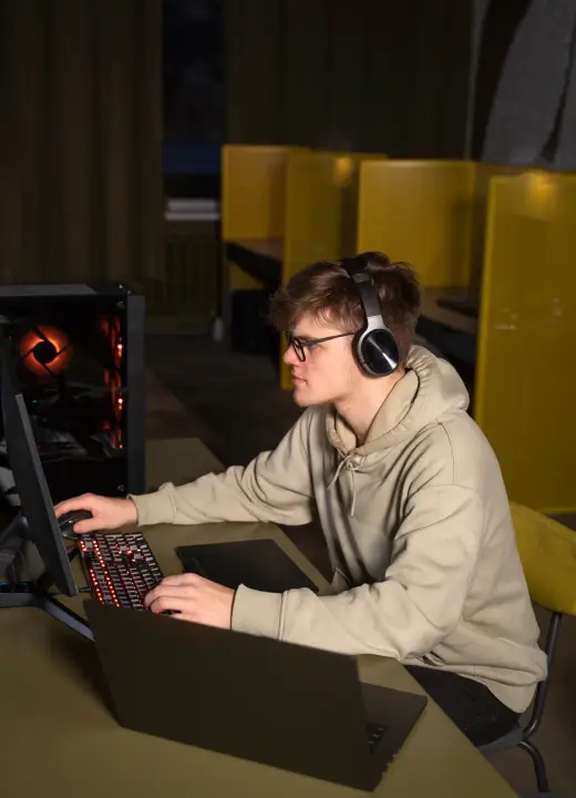 Digital video editor